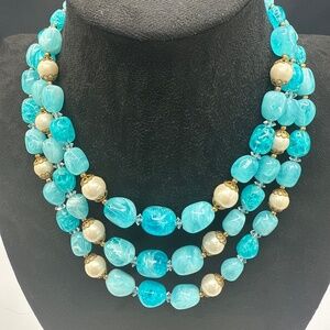 Vintage Lisner necklace